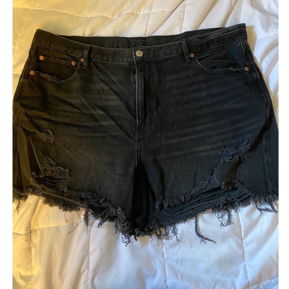 American eagle 90s boyfriend shorts